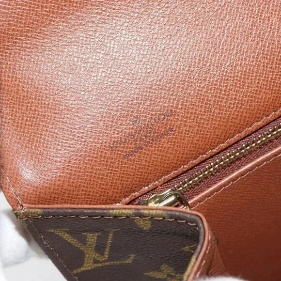 LOUIS VUITTON Monogram Pochette Dam PM Clutch Bag
